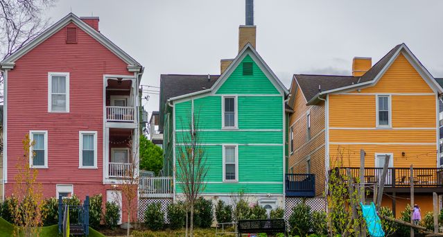 Chicago Home Prices Surge 6.9% as Western Markets Collapse