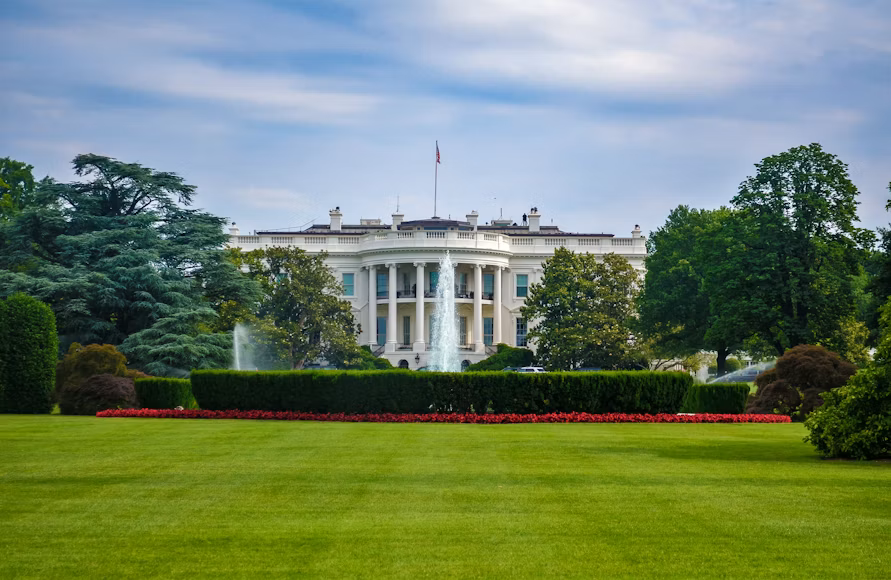 Supreme Court Allows White House Ballroom Construction to Move Forward