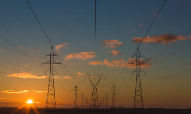 U.S. Oil Inventories Fall Slightly as Energy Markets Watch Supply Trends