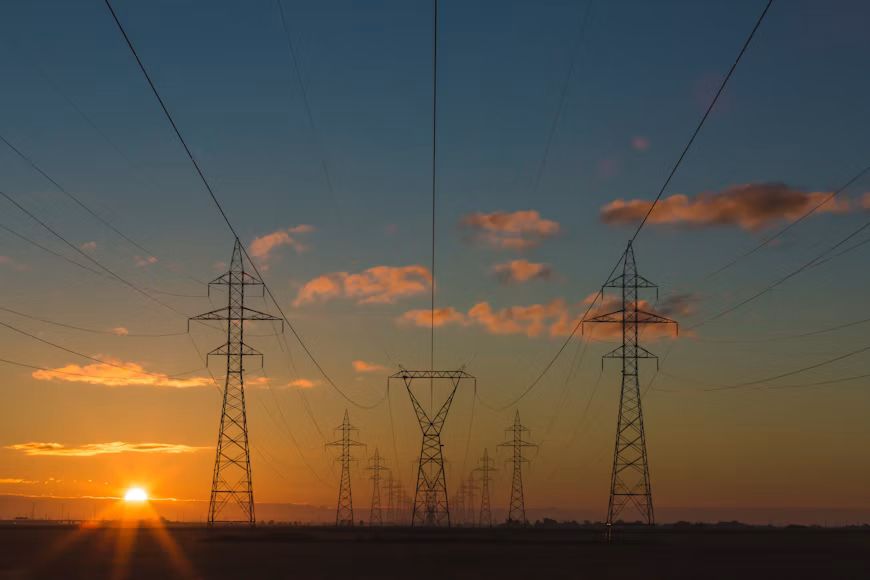 U.S. Oil Inventories Fall Slightly as Energy Markets Watch Supply Trends