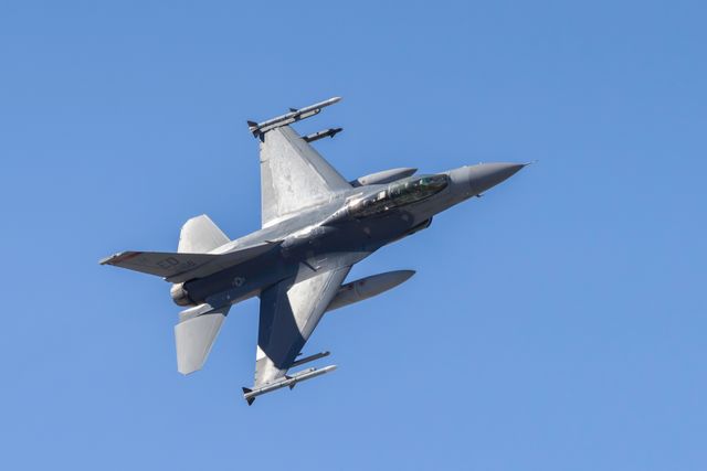 STORM IN THE GULF: Iran Threatens ‘Painful’ Counter-Attack as US Warship Avoids Missile Strike