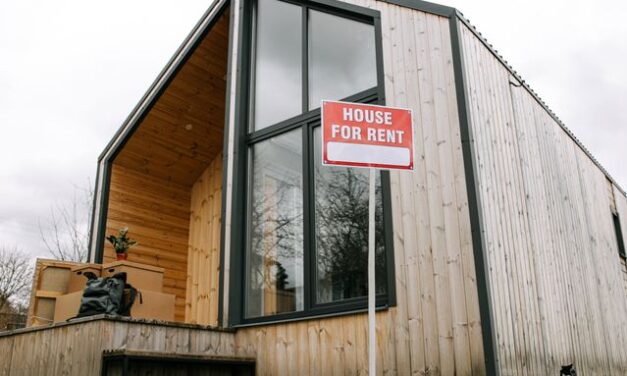 Navigating Chicago’s Competitive Rental Market: A First-Time Tenant’s Survival Guide