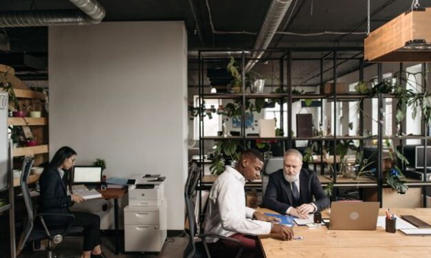 Bypassing Downtown Bureaucrats: How Chicago’s New NBN Overhaul Aims to Pump Direct Funds into South Side Small Businesses